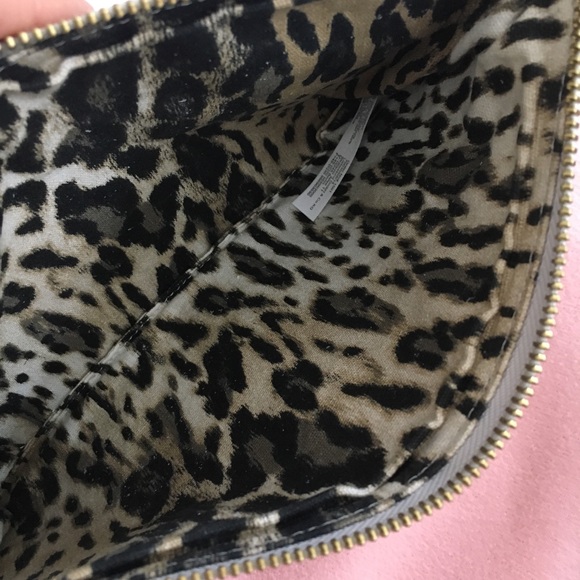 Liebeskind Benita Leo Leather Bag - Picture 5 of 7